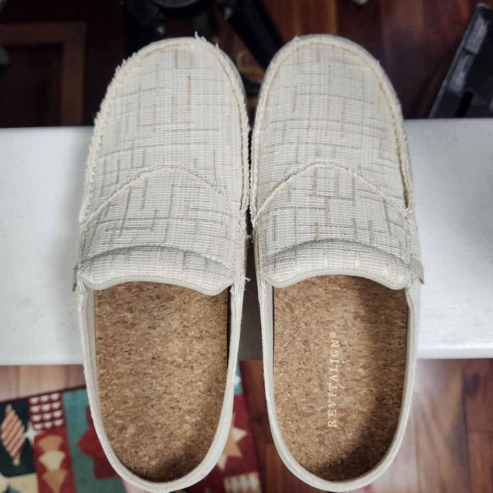 Revitalign Cream Slip-On Shoes Siesta Capri 11D NWOT - Picture 10 of 11